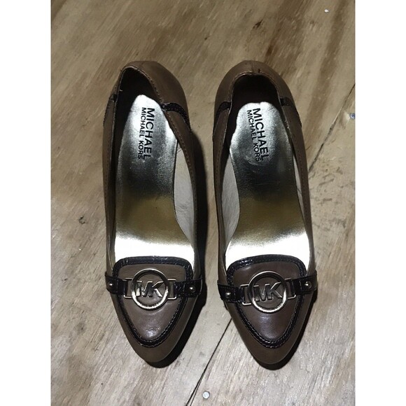 Michael Kors Monogram Heels Brown Slip On Women 7M Logo Pump - Picture 2 of 11